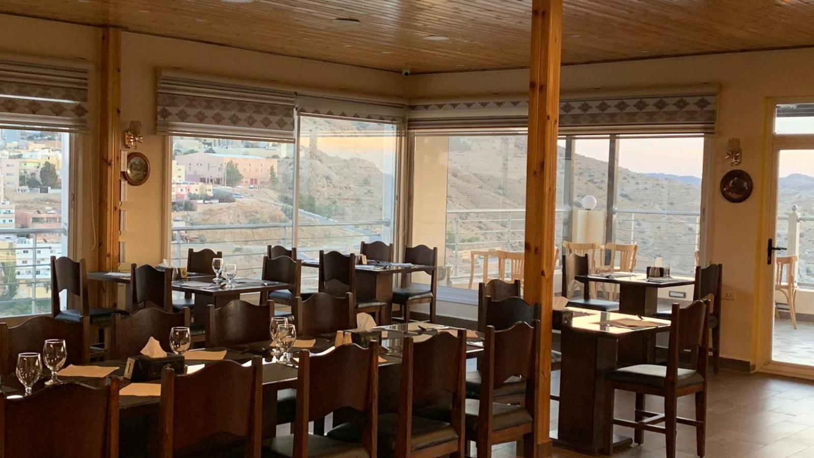 Shaqilath Hotel Wadi Musa Extérieur photo